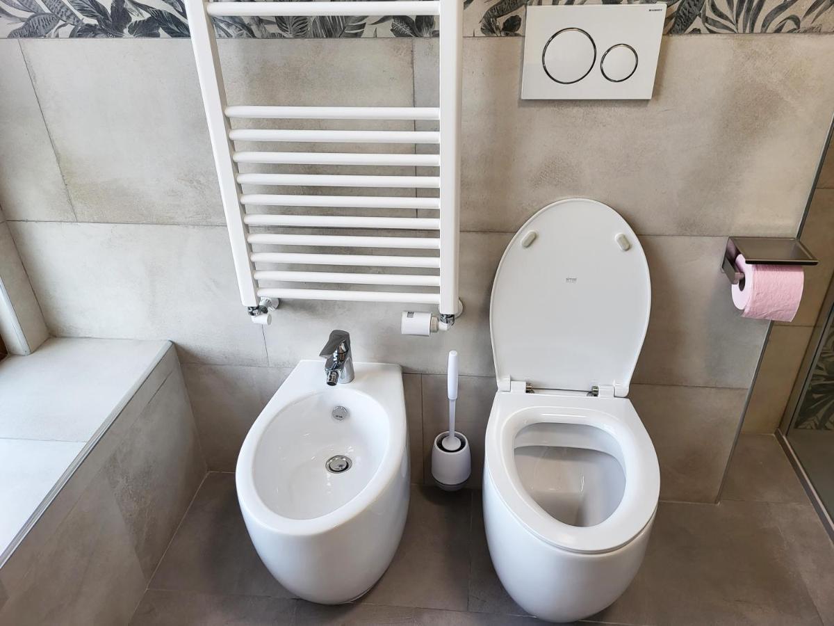 Appartamento Casa Lariana Lecco Esterno foto
