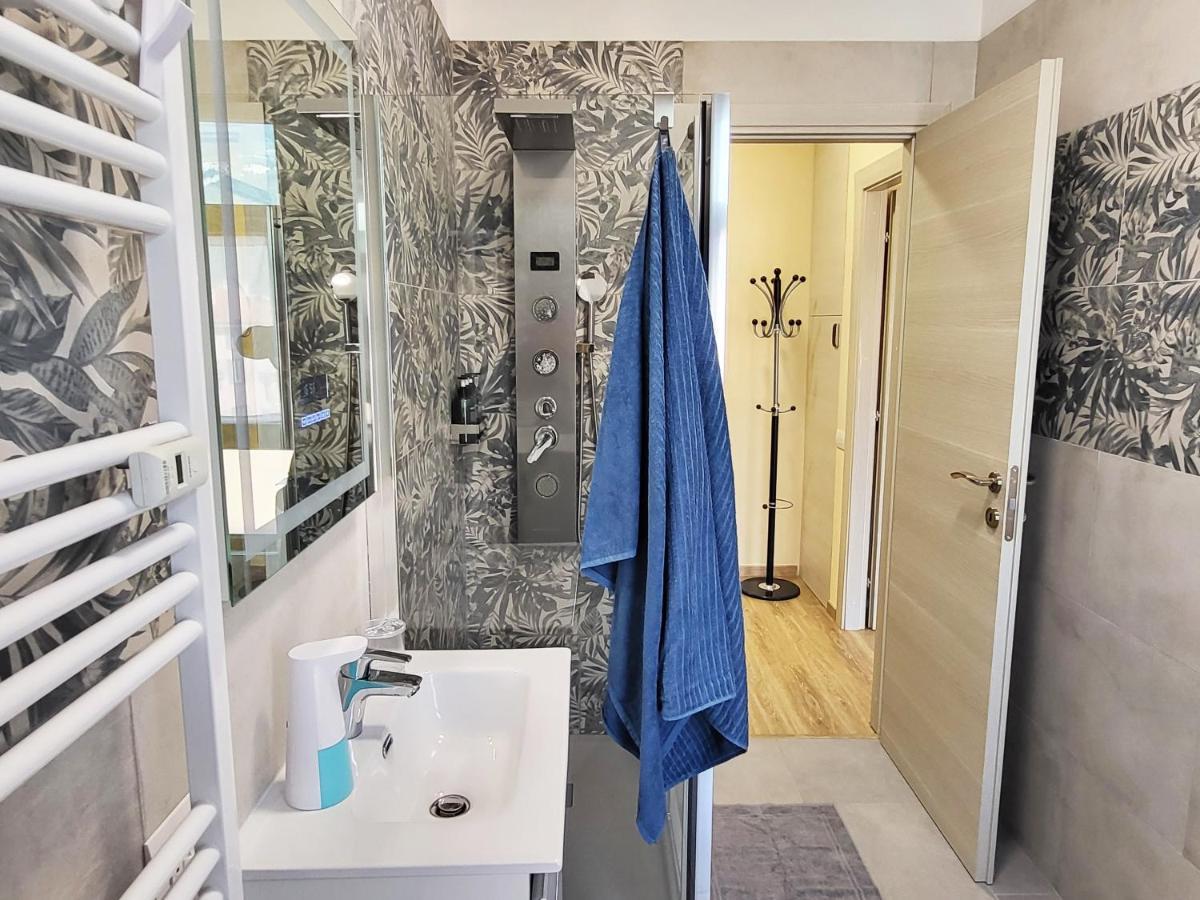 Appartamento Casa Lariana Lecco Esterno foto