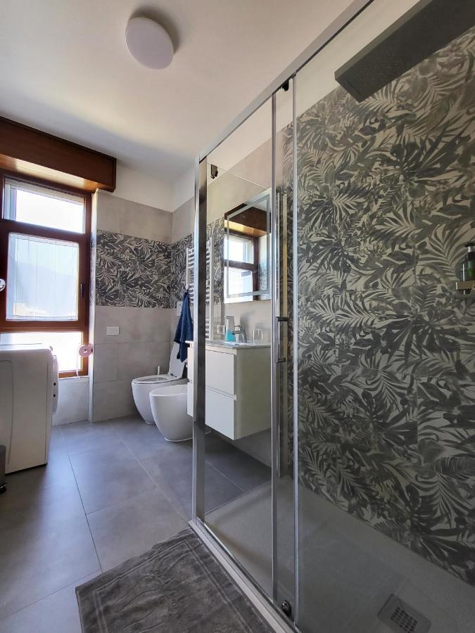 Appartamento Casa Lariana Lecco Esterno foto
