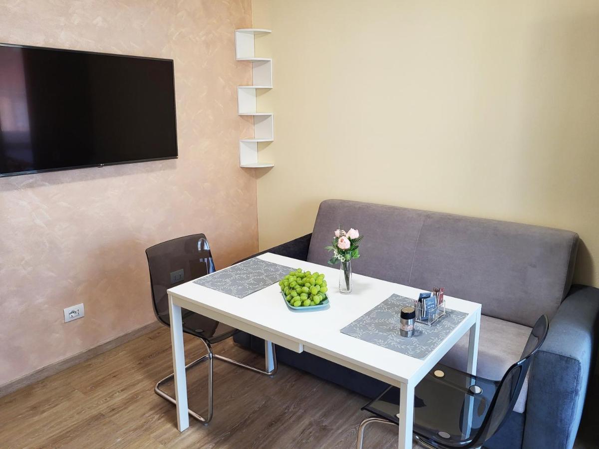 Appartamento Casa Lariana Lecco Esterno foto