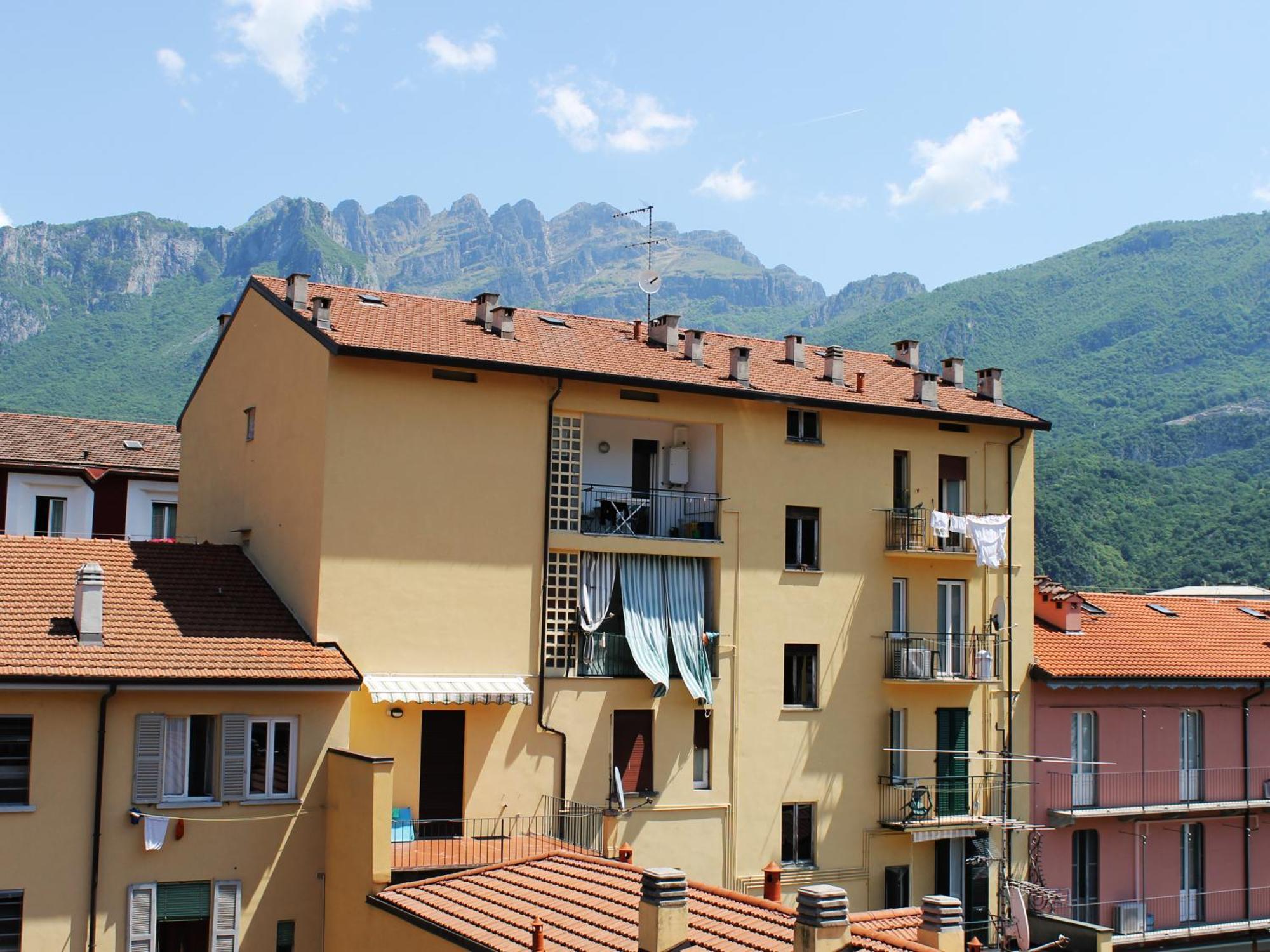 Appartamento Casa Lariana Lecco Esterno foto